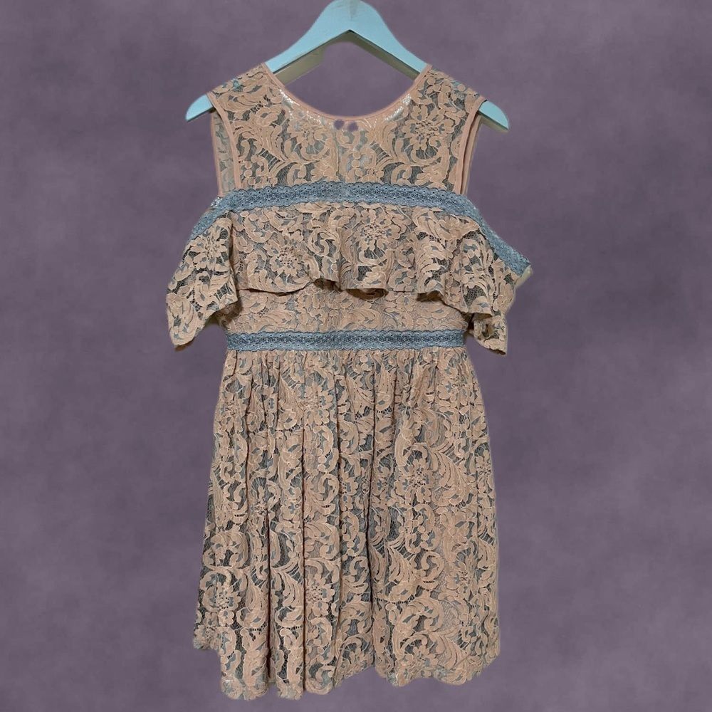 NWOT $178 Anthropologie | Foxiedox | Antique White Cold Shoulder Lace Dress